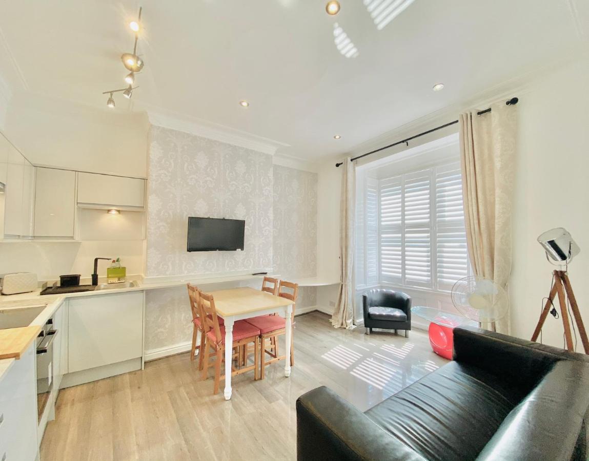 York City Center Apartments With Free Private Parking Екстер'єр фото